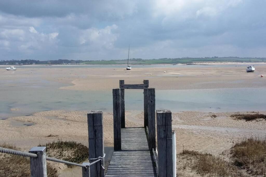 Ouest De La Pointe D'agon *